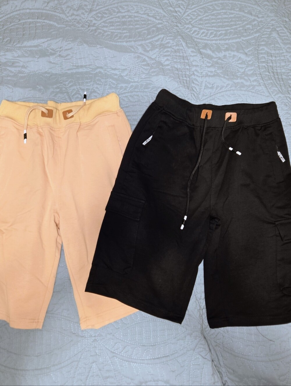 Irelia Boy's XXL Cargo Shorts in Tan and Black NEW